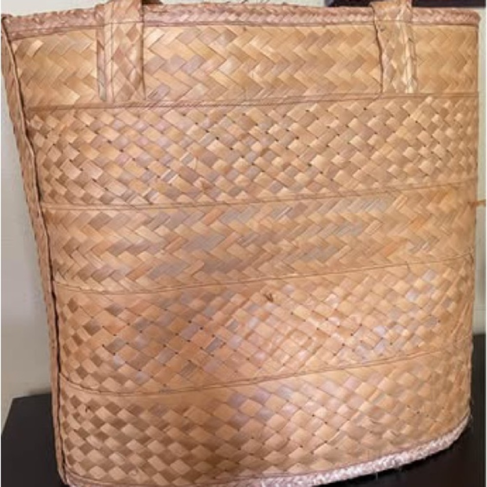 Vintage Handwoven Straw Tote – Bahamas Souvenir Bag – Embroidered Fruit Design - Picture 7 of 7